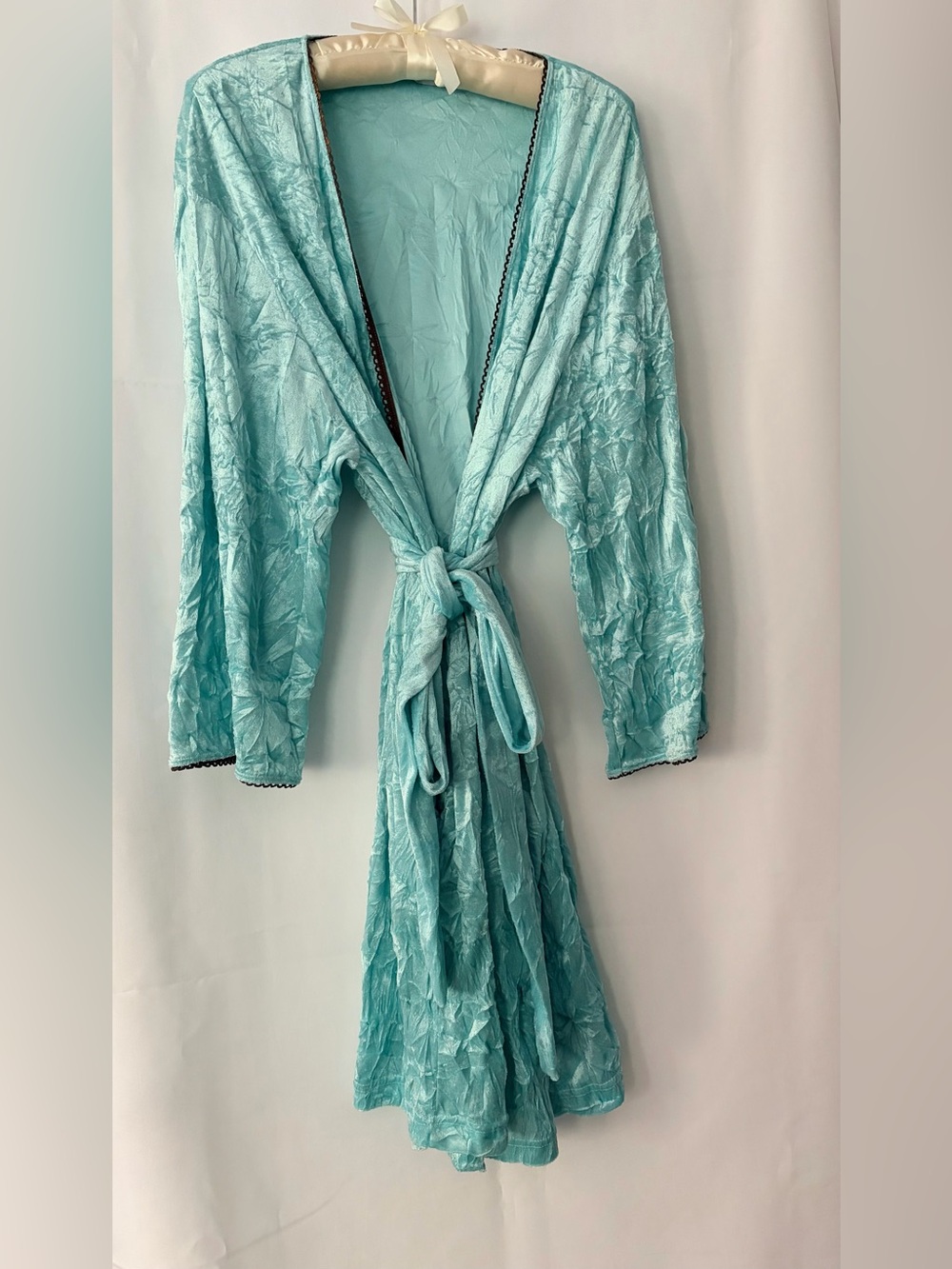 VINTAGE Crushed Velvet Robe